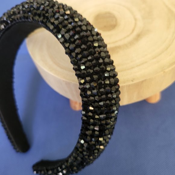 Headband with crystal beads - Picture 3 of 3